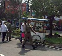 Car Free Day Mulai Dimasuki PKL